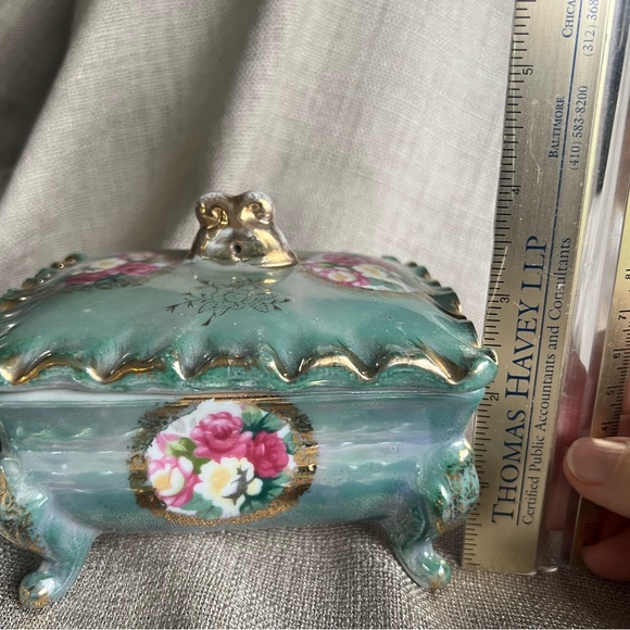 Kreiss Vintage Trinket Box w/2 Trays Tucked Inside - Picture 5 of 6